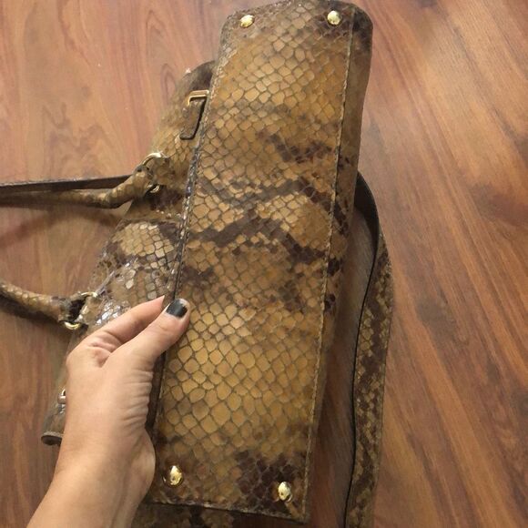 MICHAEL Michael KORS Tan snake skin python satchel - Picture 4 of 9
